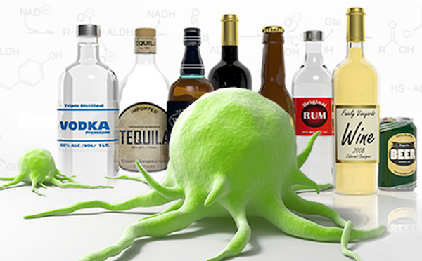 Különféle alkoholos italok, előttük egy óriási zöld tumorsejt.